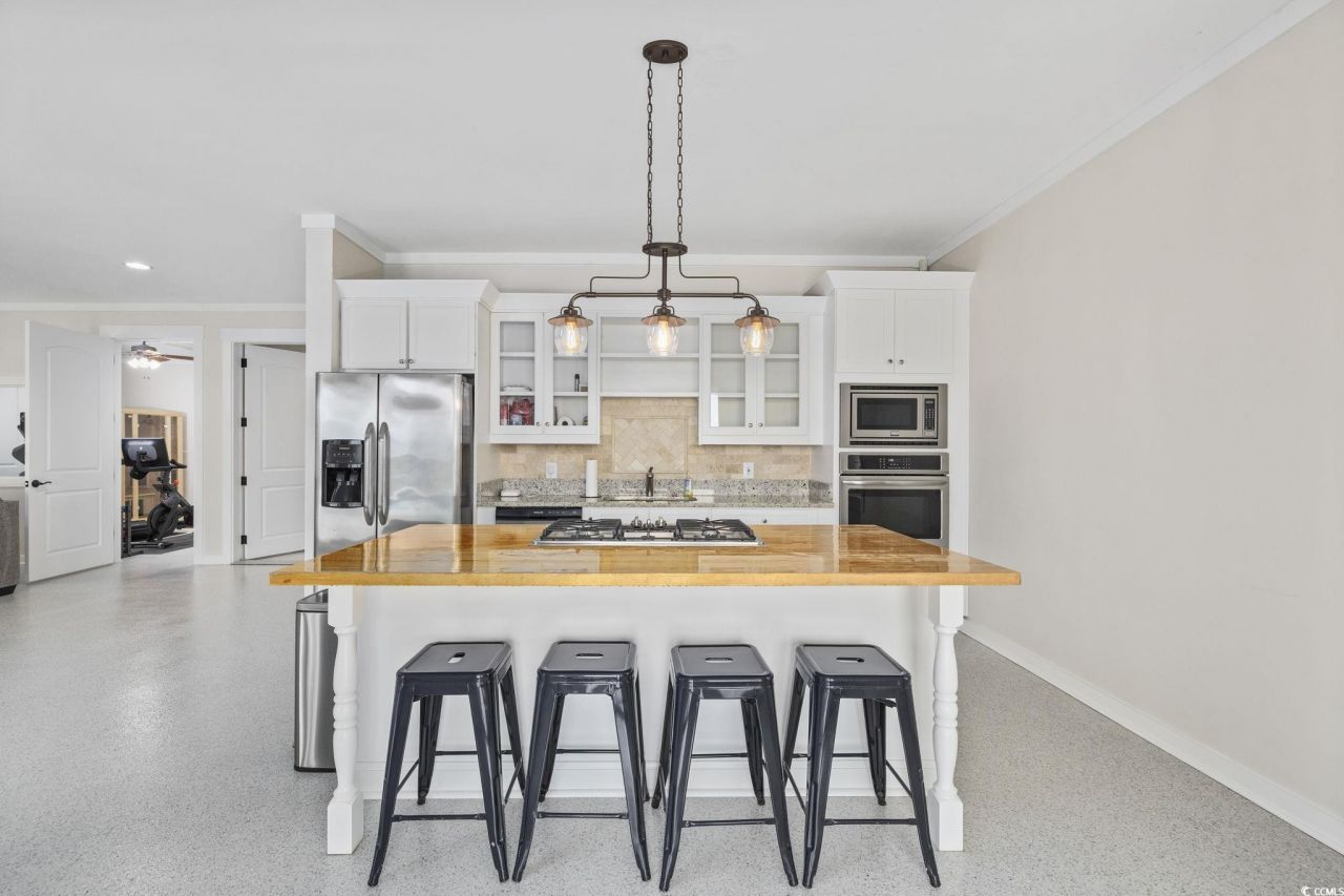 636 N Creekside Dr. Photo 31