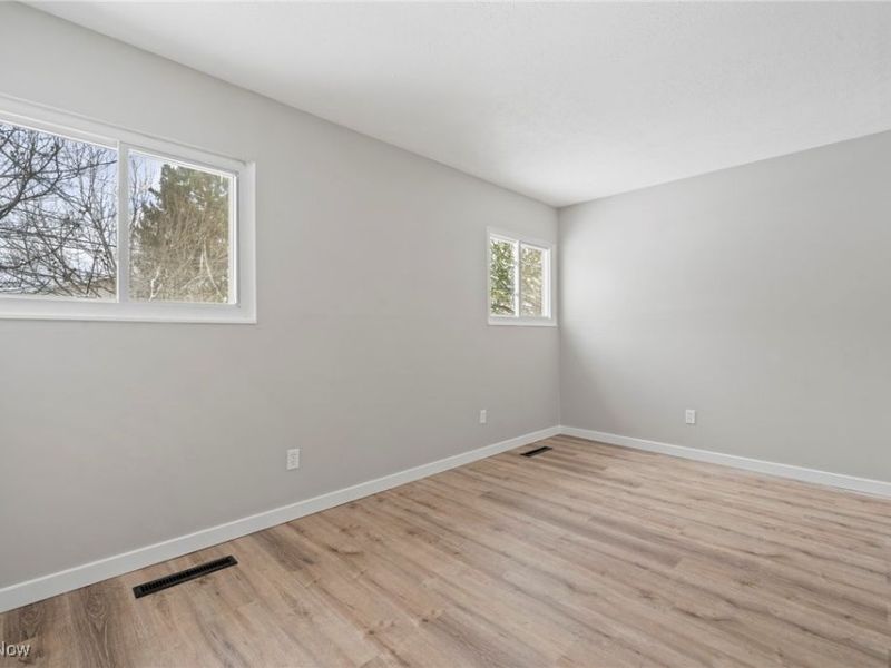 6194 Eldridge Boulevard, Bedford Heights, OH 44146 Photo 31