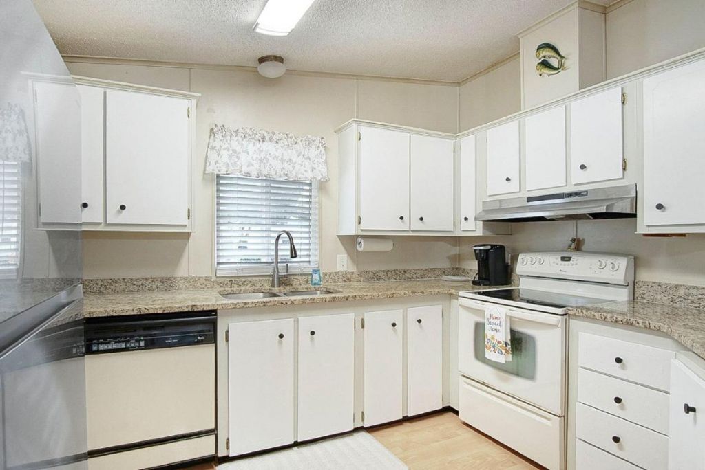 8572 Florence Drive, Port Saint Lucie, FL 34952 Photo