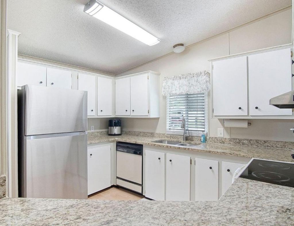 8572 Florence Drive, Port Saint Lucie, FL 34952 Photo