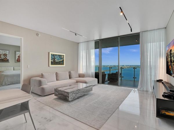 700 NE 26th ter, Unit 4702, Miami, FL 33137