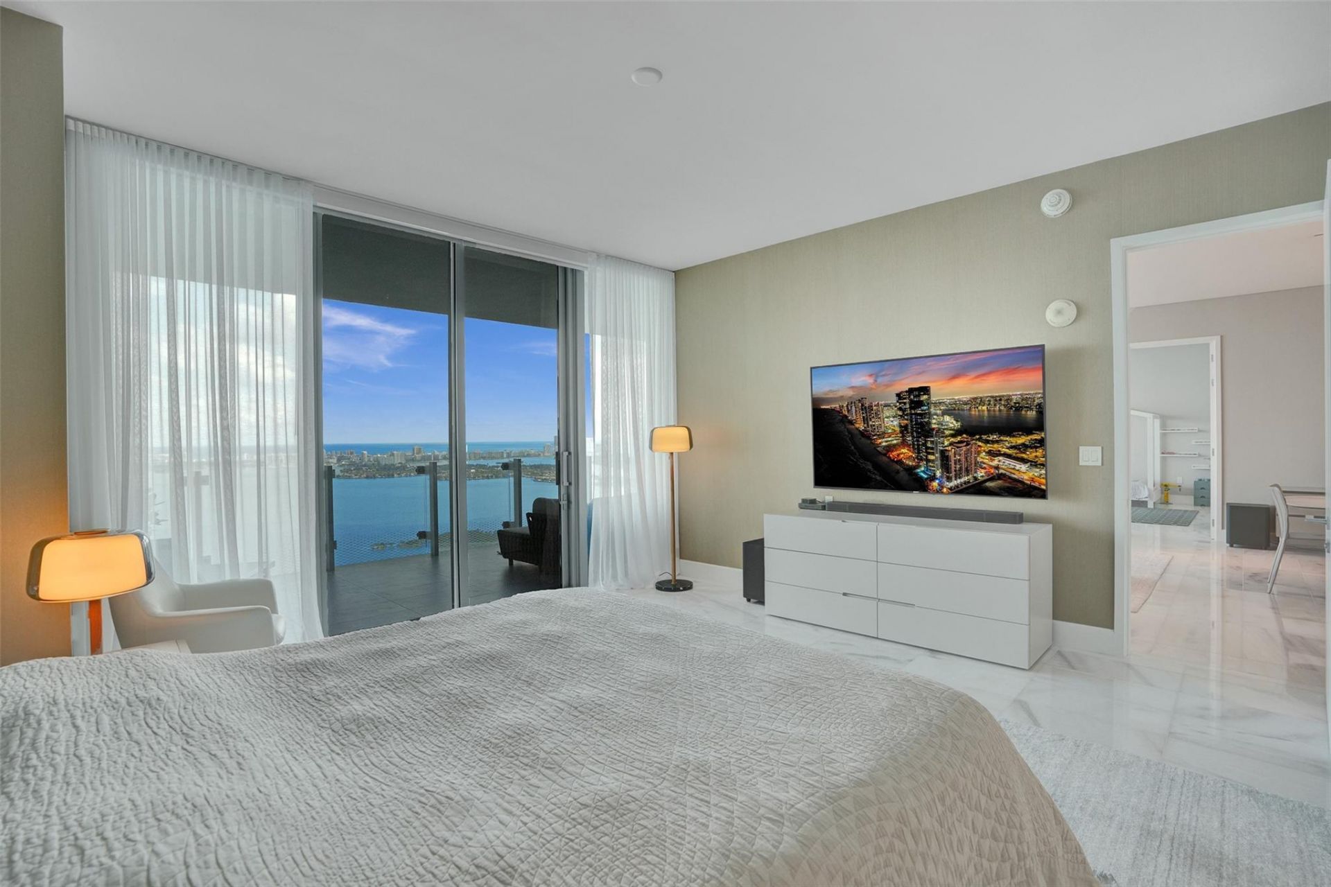 700 NE 26th Terrace, Unit 4702, Miami, FL 33137 Photo