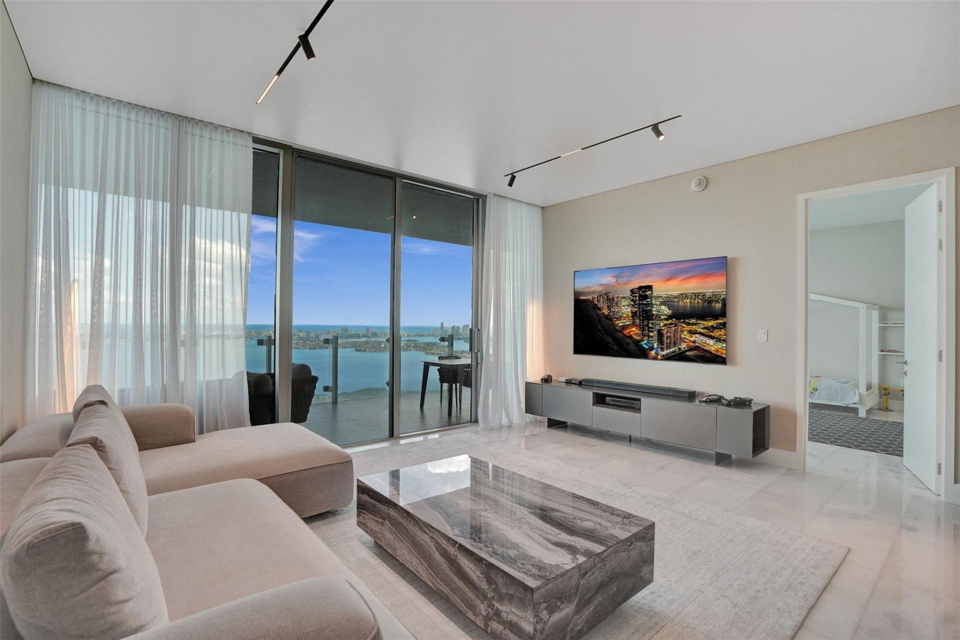 700 NE 26th Terrace, Unit 4702, Miami, FL 33137 Photo