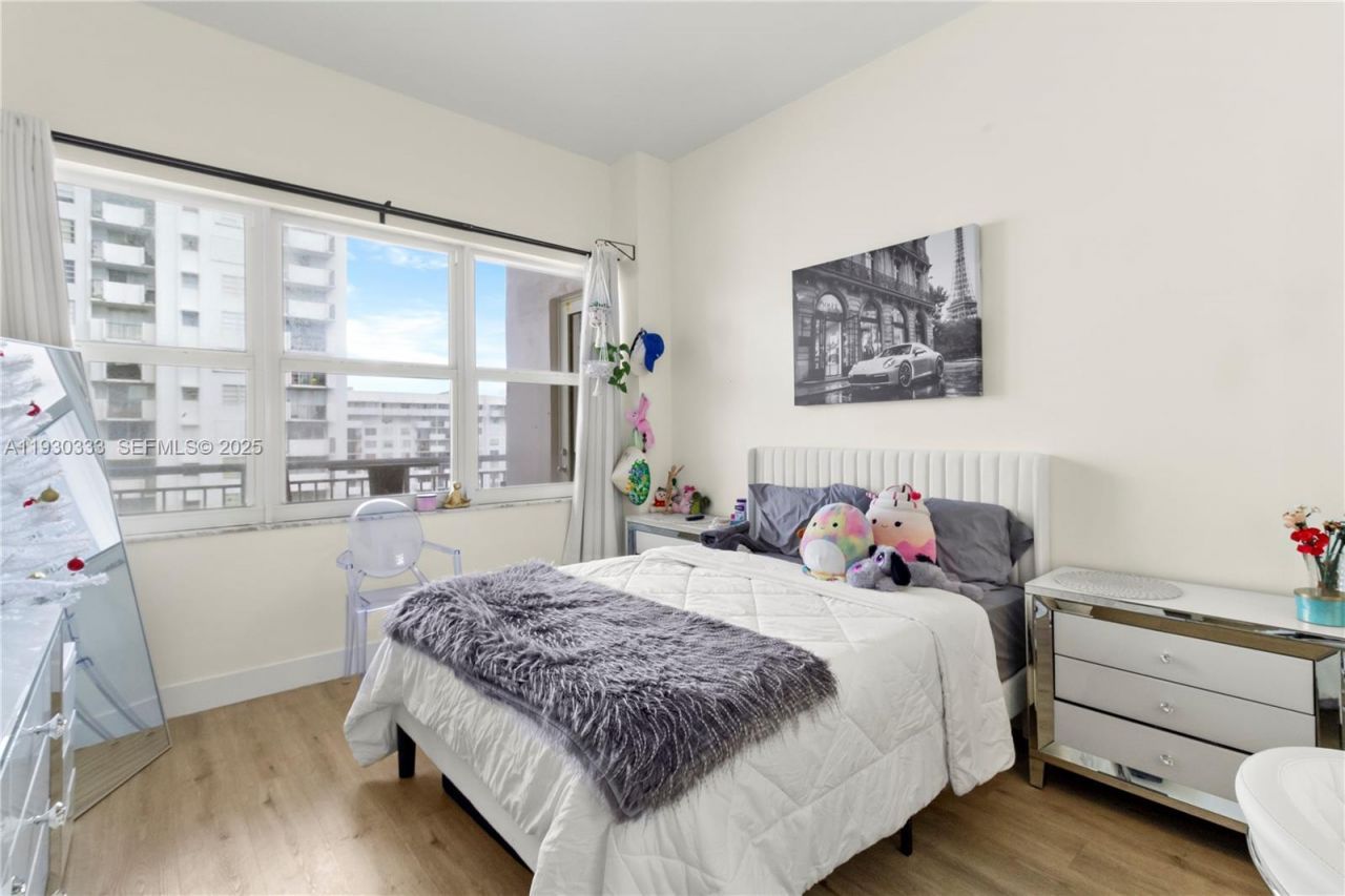 18061 Biscayne Blvd, Unit PH01, Aventura, FL 33160 Photo