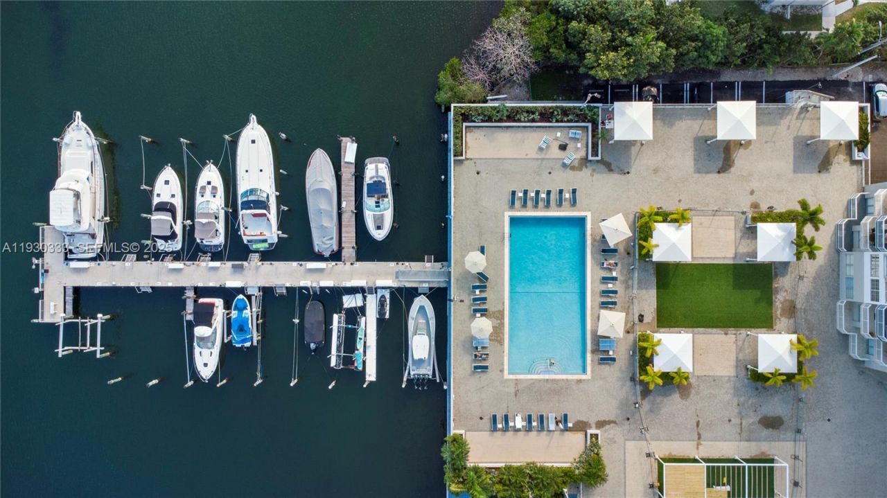 18061 Biscayne Blvd, Unit PH01, Aventura, FL 33160 Photo