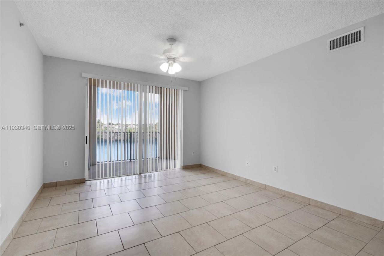2401 W Preserve Way, Unit 204, Miramar, FL 33025 Photo
