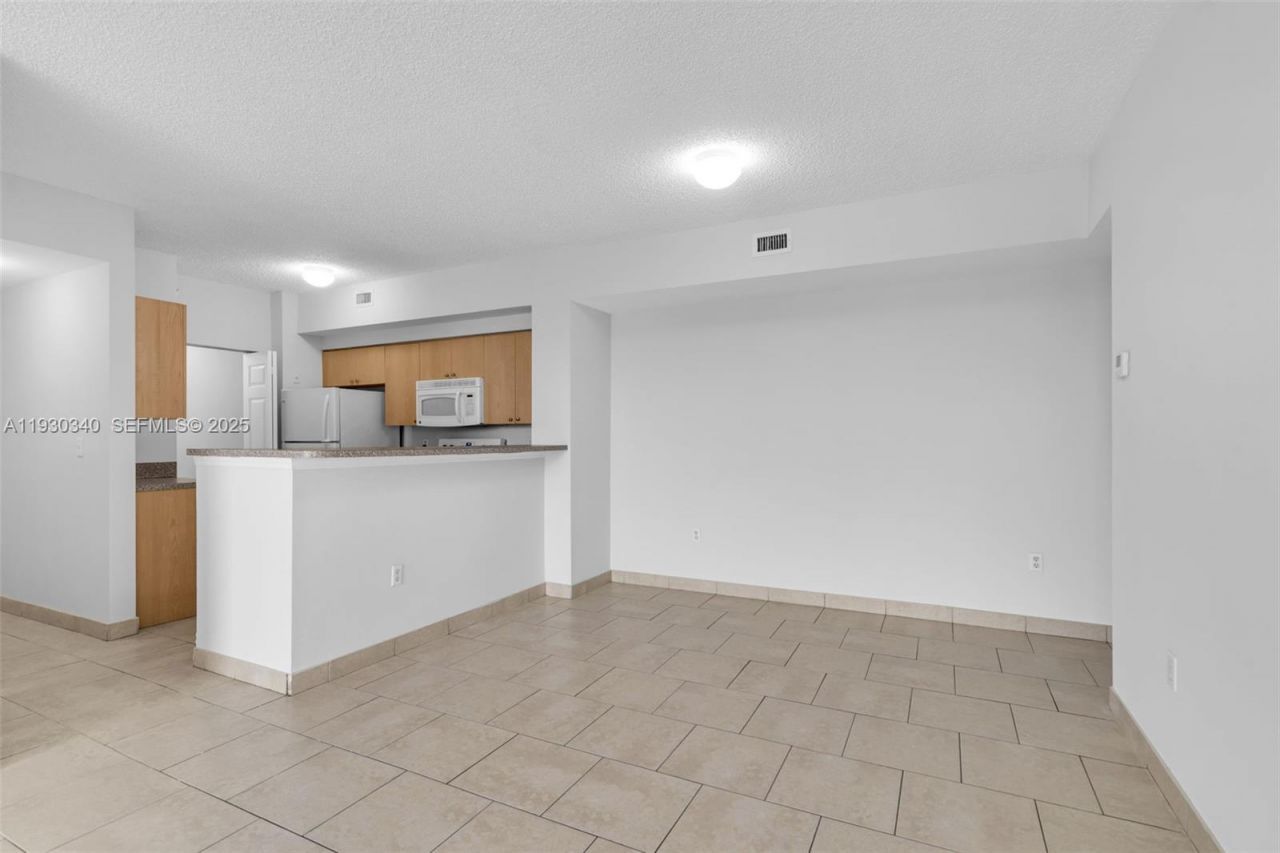2401 W Preserve Way, Unit 204, Miramar, FL 33025 Photo