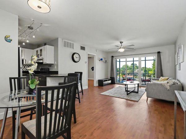 3000 NE 16th Avenue, Unit 305, Oakland Park, FL 33334