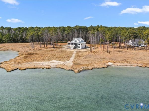 147 Galway Bay Lane , Kilmarnock, VA 22482