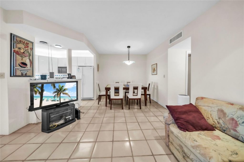 2400 S Ocean Drive, Unit 312(availa, Hollywood, FL 33019 Photo
