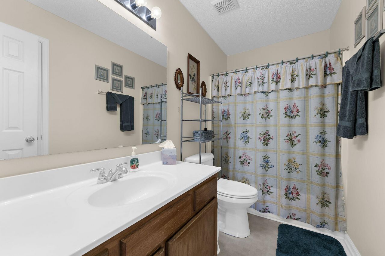 4014 Saint Martins Court Photo 21