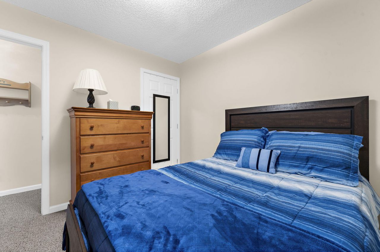 4014 Saint Martins Court Photo 23