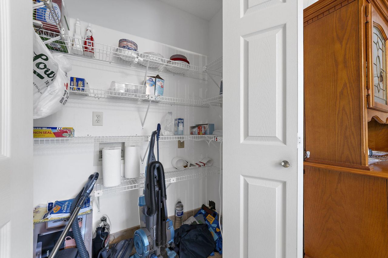 4014 Saint Martins Court Photo 24