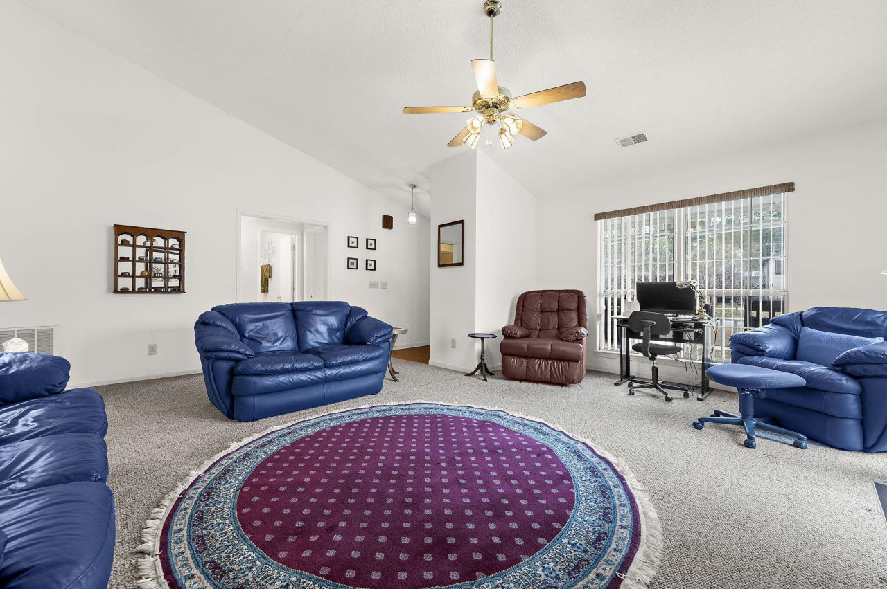 4014 Saint Martins Court Photo 8