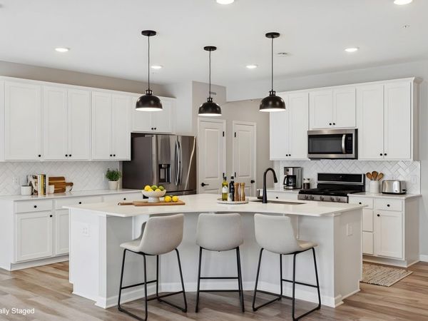 9597 4th Street N, Lake Elmo, MN 55042