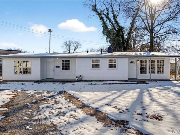 300 Saint Kevin Street, Cahokia, IL 62206