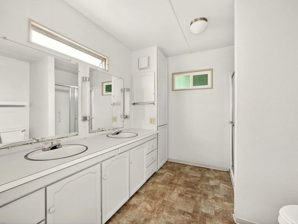 2252 Table Rock Road, Unit SPC 151, Medford, OR 97501