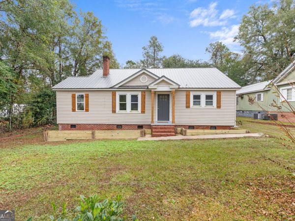 107 Dixie Avenue, Sylvania, GA 30467