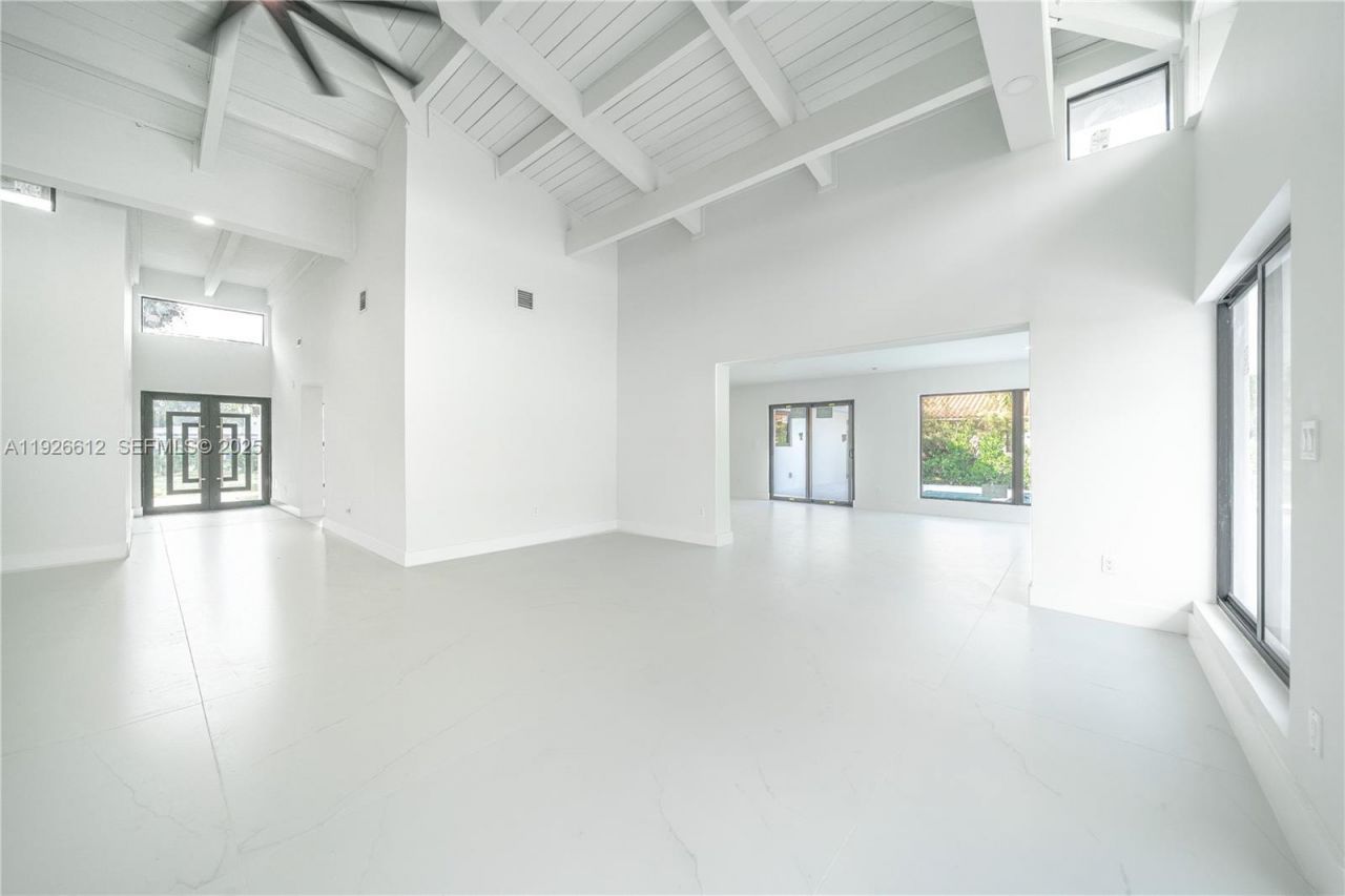 18101 NW 19th Ave, Miami Gardens, FL 33056 Photo