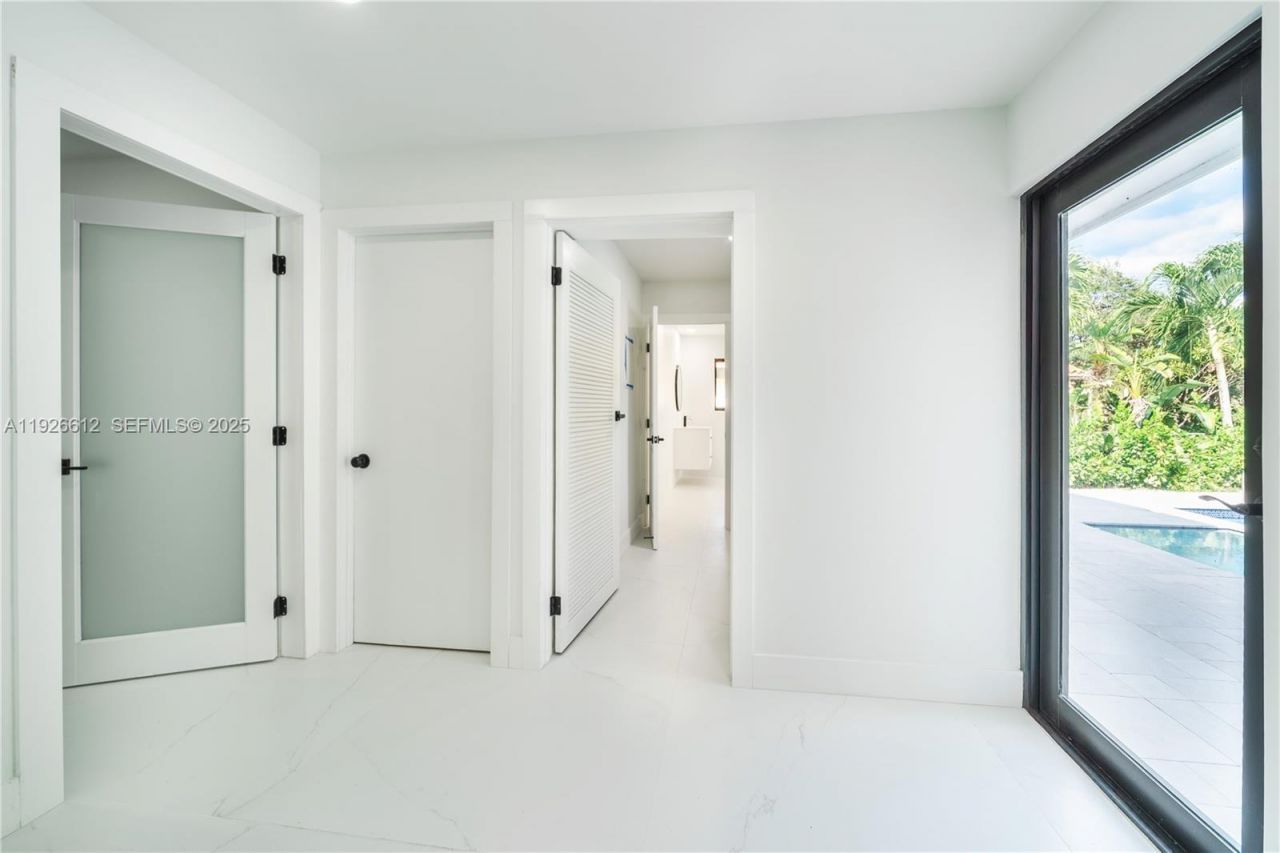 18101 NW 19th Ave, Miami Gardens, FL 33056 Photo