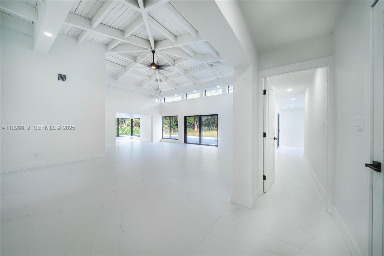 18101 NW 19th Ave, Miami Gardens, FL 33056 Photo