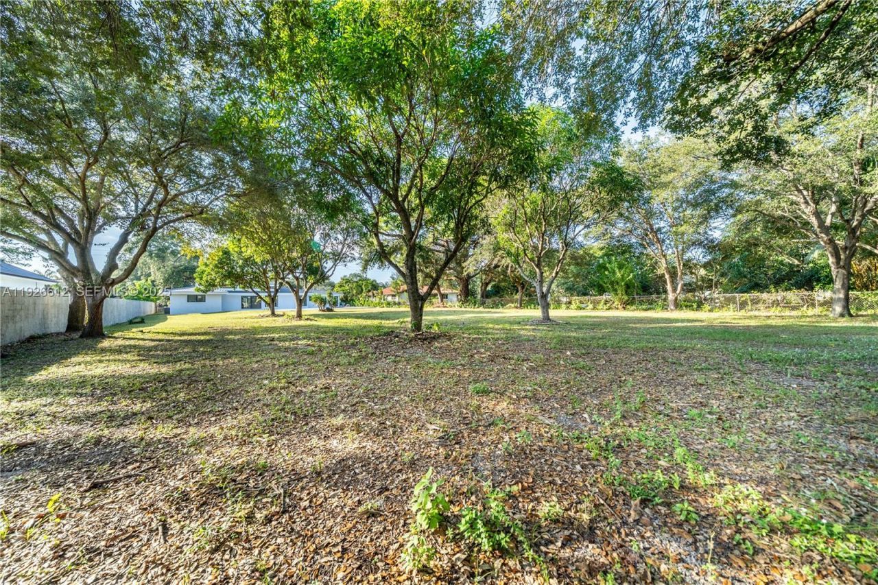 18101 NW 19th Ave, Miami Gardens, FL 33056 Photo