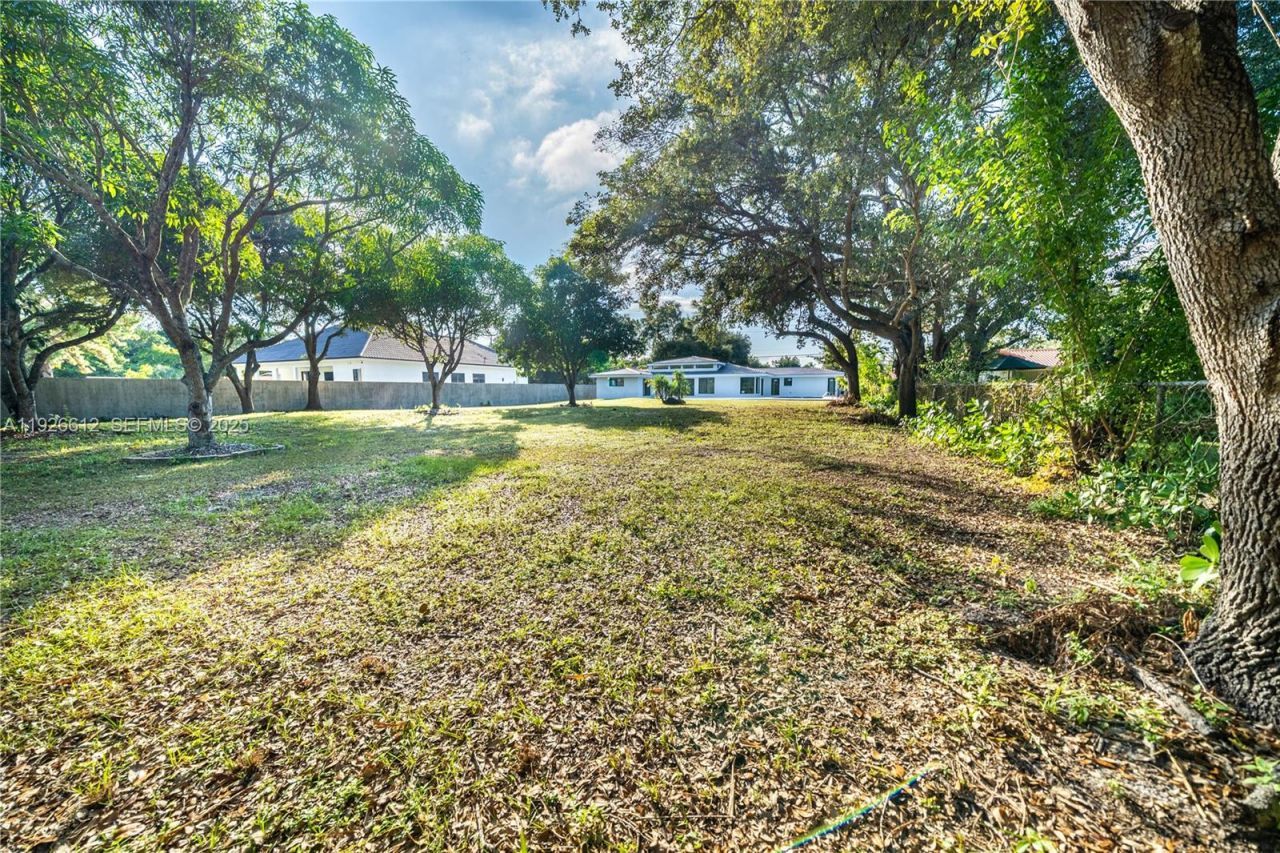 18101 NW 19th Ave, Miami Gardens, FL 33056 Photo