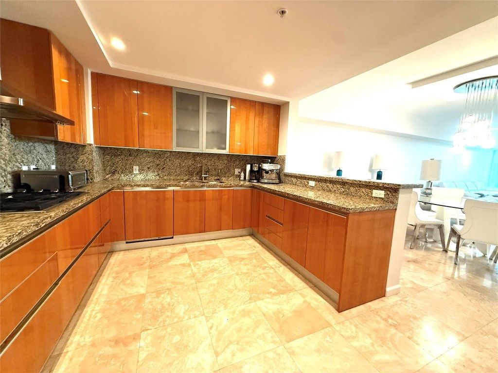 45 Hendricks Isle, Unit 403, Fort Lauderdale, FL 33301 Photo
