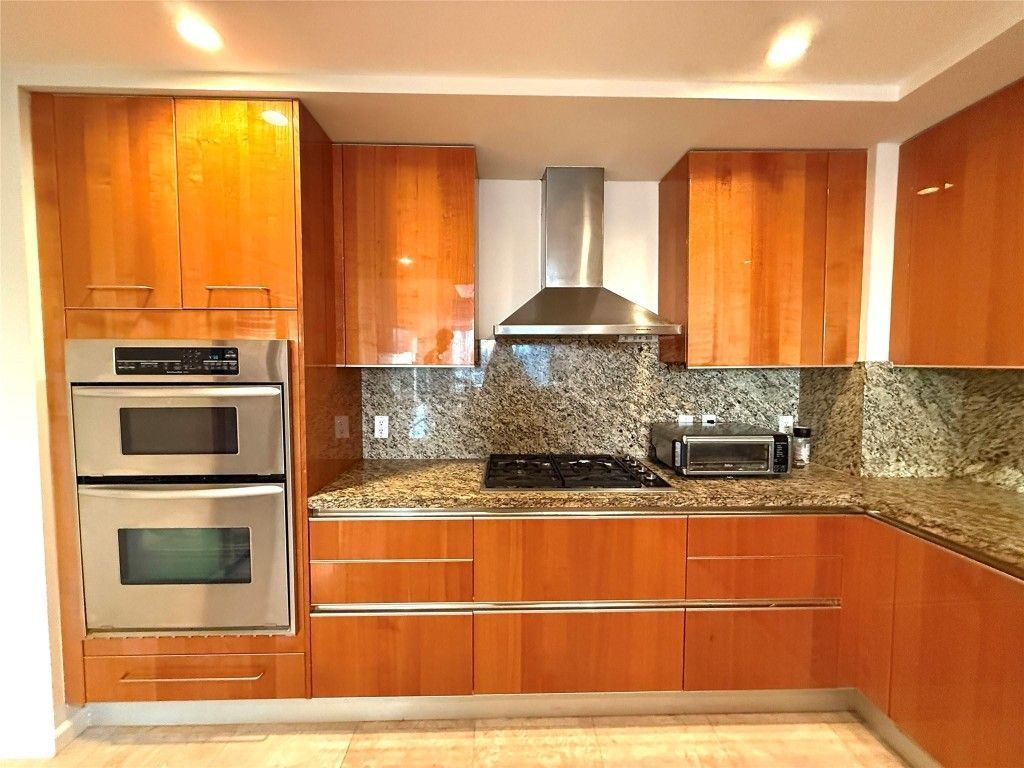 45 Hendricks Isle, Unit 403, Fort Lauderdale, FL 33301 Photo