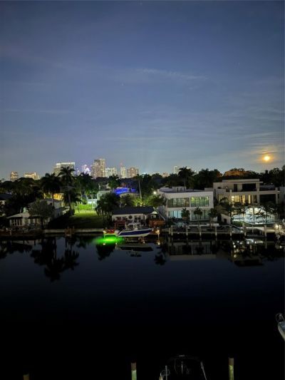 45 Hendricks Isle, Unit 403, Fort Lauderdale, FL 33301 Photo