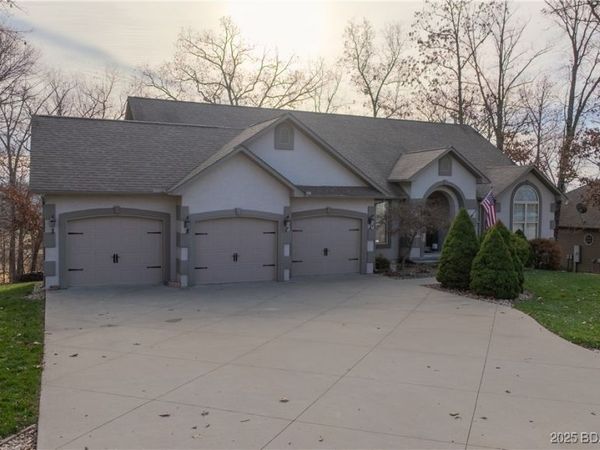 125 Arrowhead Drive, Lake Ozark, MO 65049
