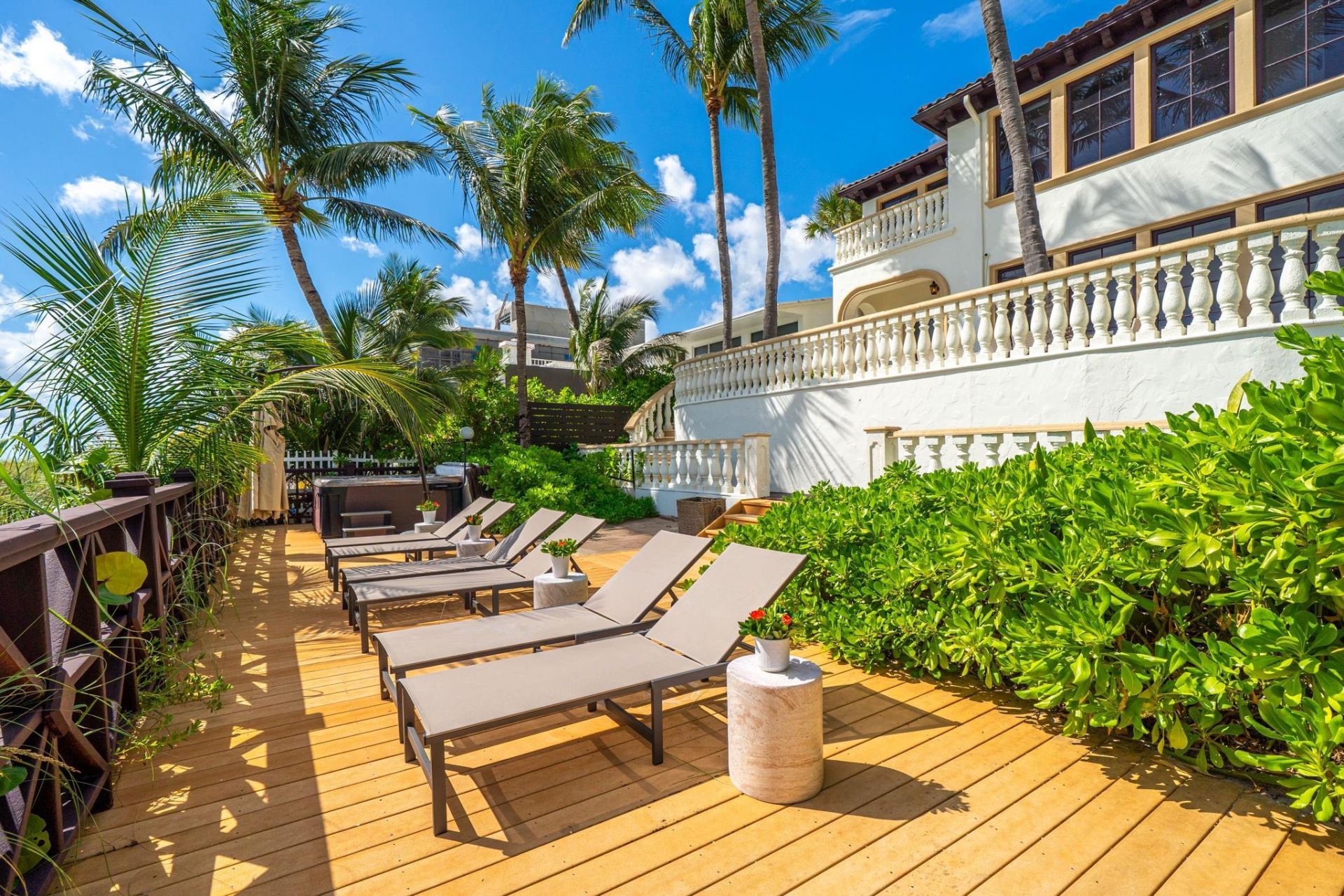 2760 N Atlantic Boulevard, Fort Lauderdale, FL 33308 Photo