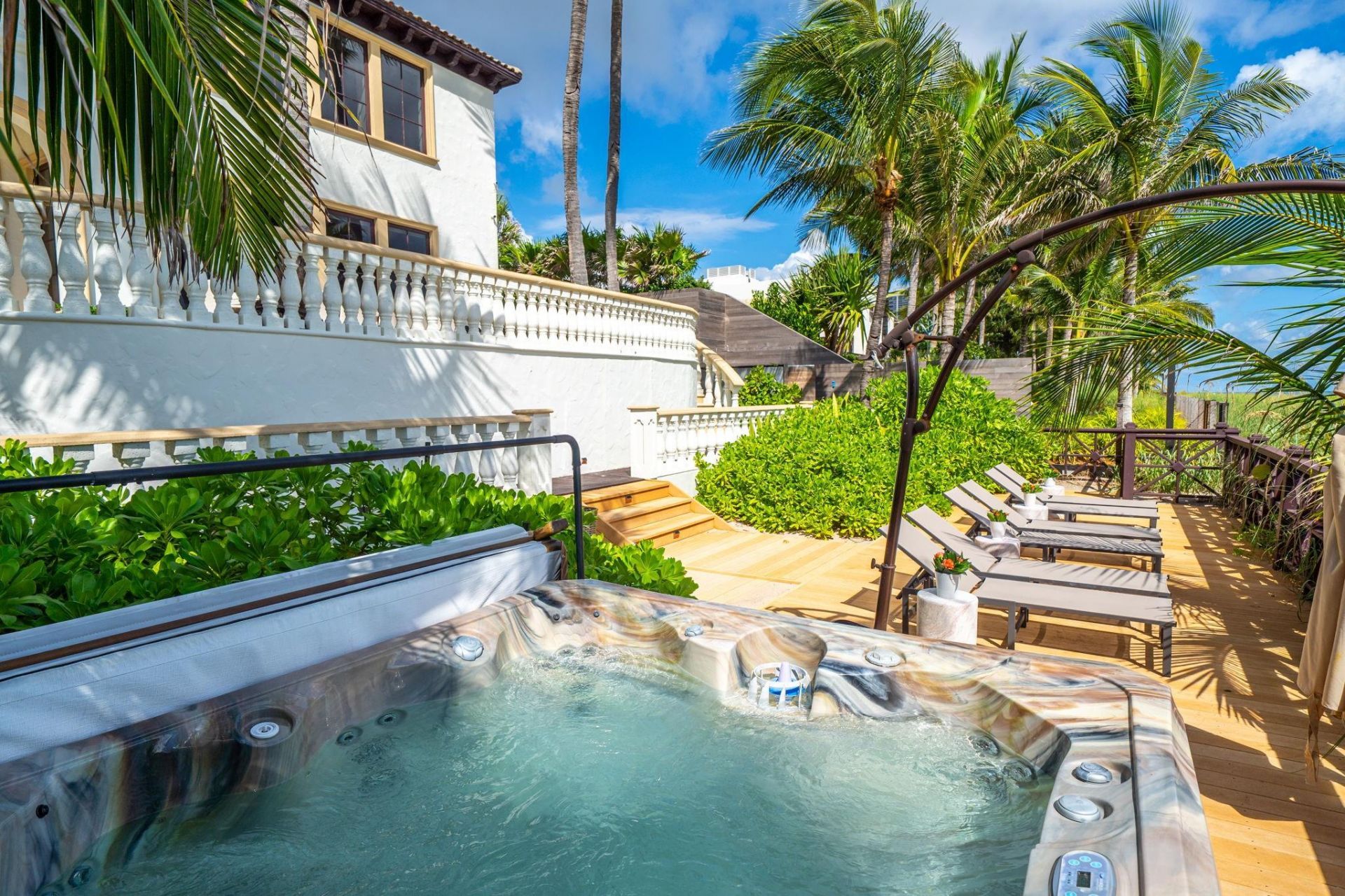 2760 N Atlantic Boulevard, Fort Lauderdale, FL 33308 Photo