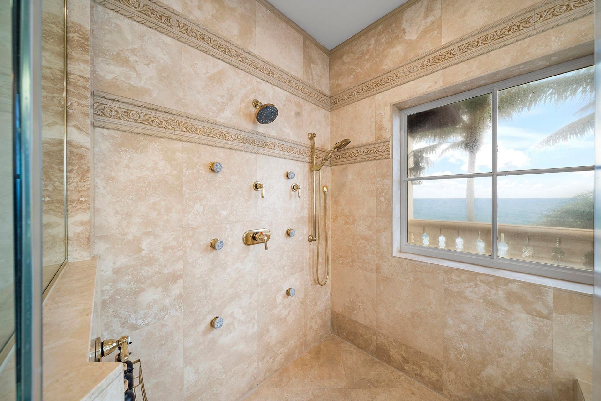 2760 N Atlantic Boulevard, Fort Lauderdale, FL 33308 Photo