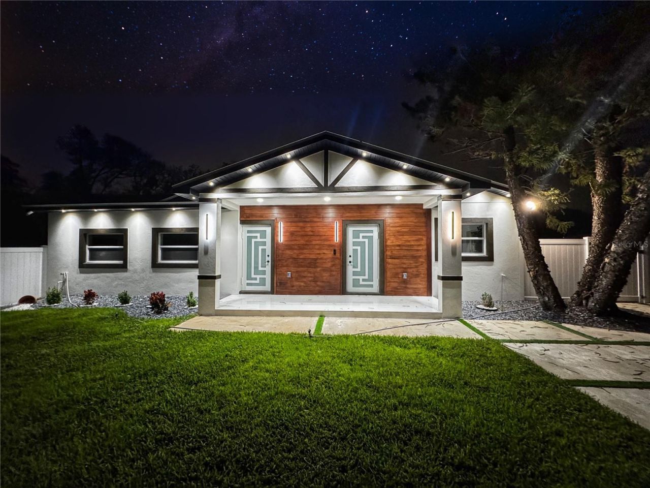 6402 N Woodlynne Avenue, Tampa, FL 33614 Photo