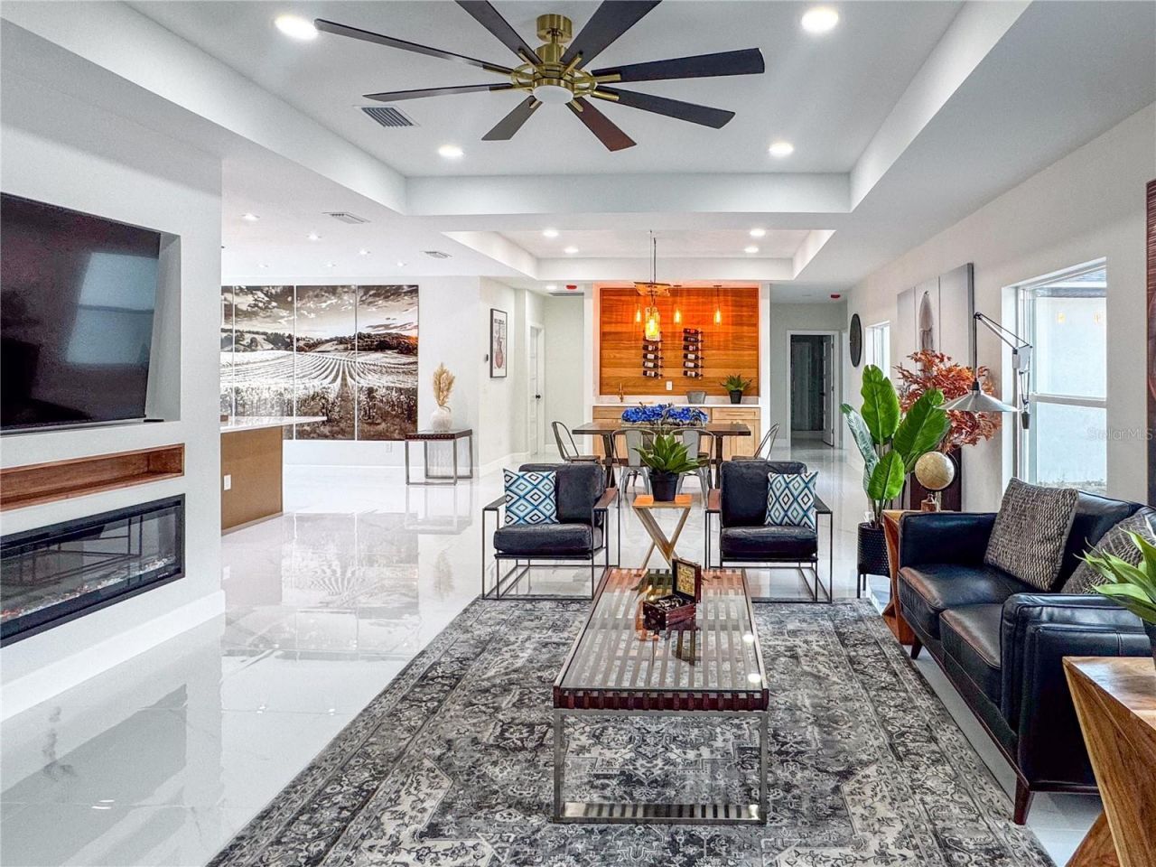 6402 N Woodlynne Avenue, Tampa, FL 33614 Photo