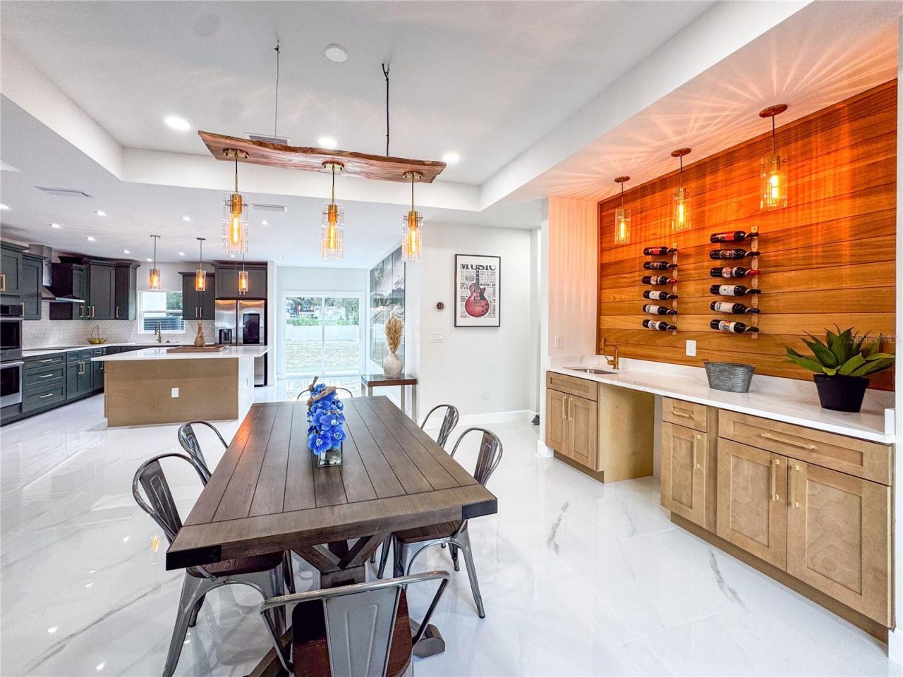 6402 N Woodlynne Avenue, Tampa, FL 33614 Photo