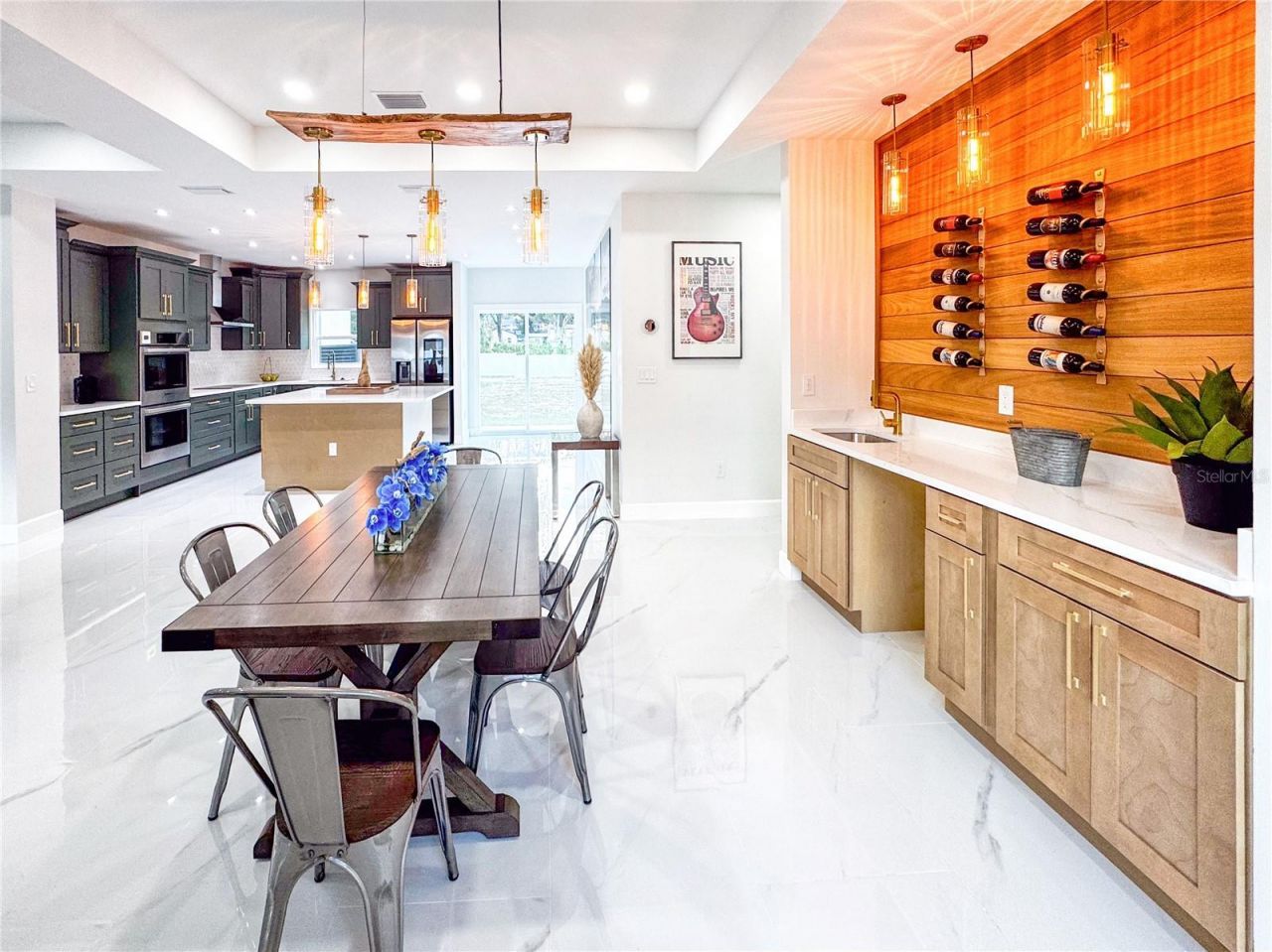 6402 N Woodlynne Avenue, Tampa, FL 33614 Photo