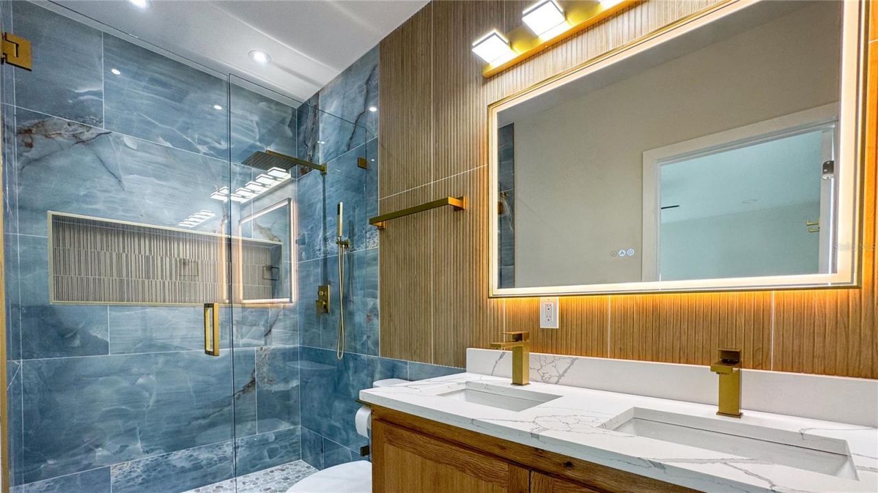 6402 N Woodlynne Avenue, Tampa, FL 33614 Photo