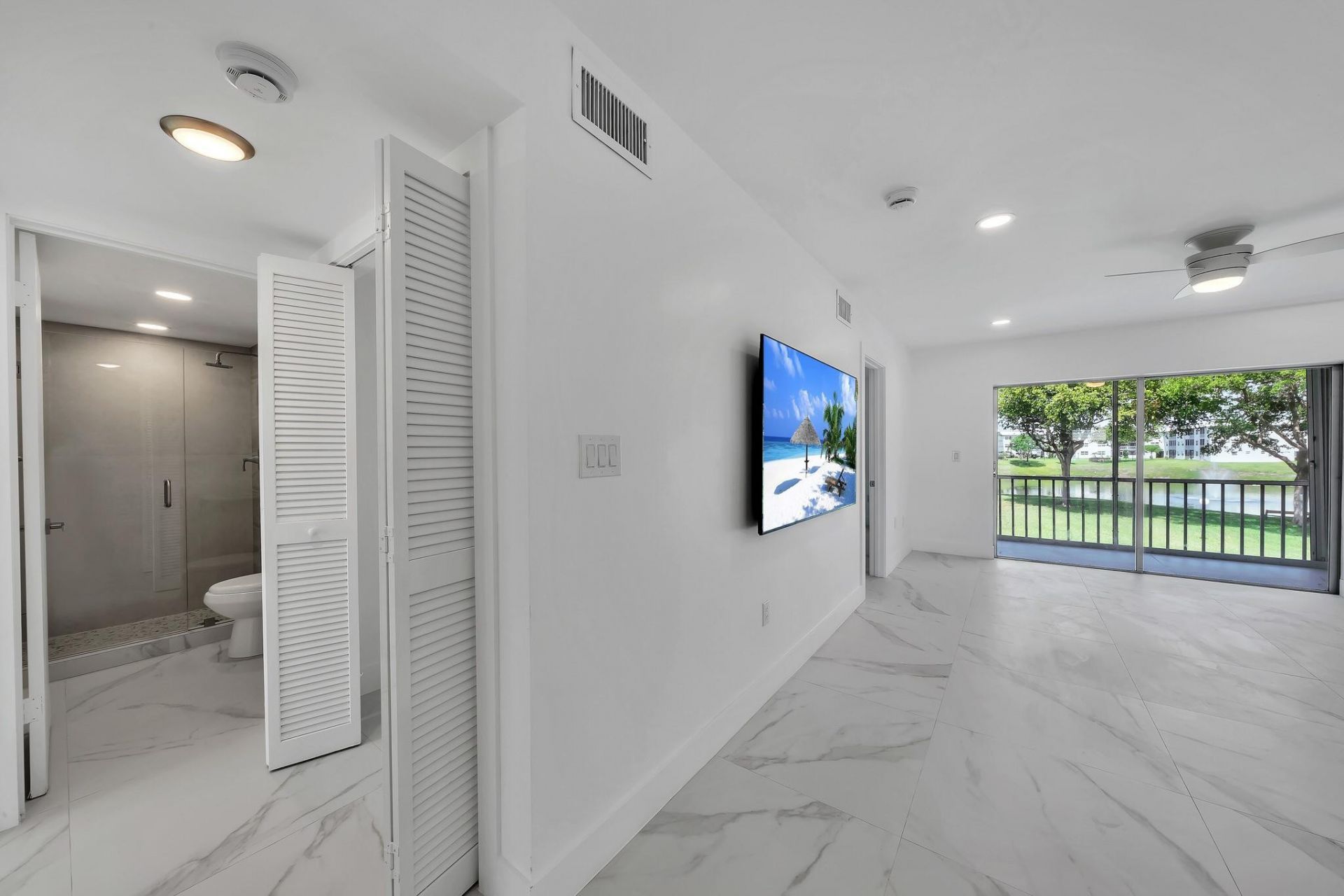 9818 Marina Boulevard, Unit 1225, Boca Raton, FL 33428 Photo