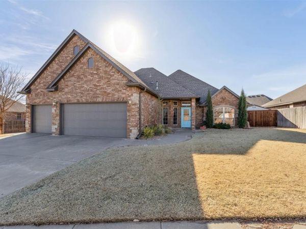 8600 NW 111th Street, Oklahoma City, OK 73162
