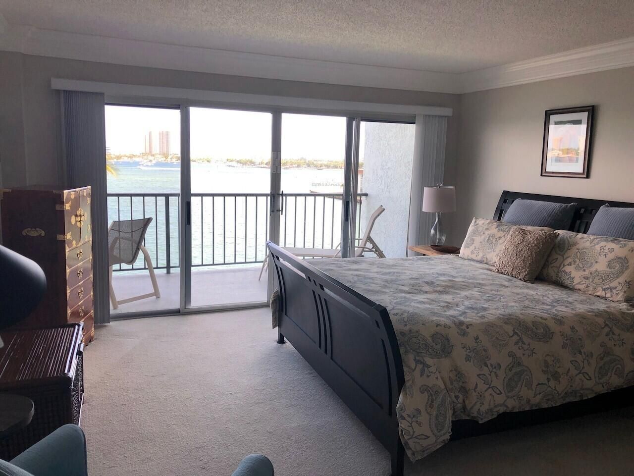 3040 Lake Shore Drive, Unit 504, Riviera Beach, FL 33404 Photo