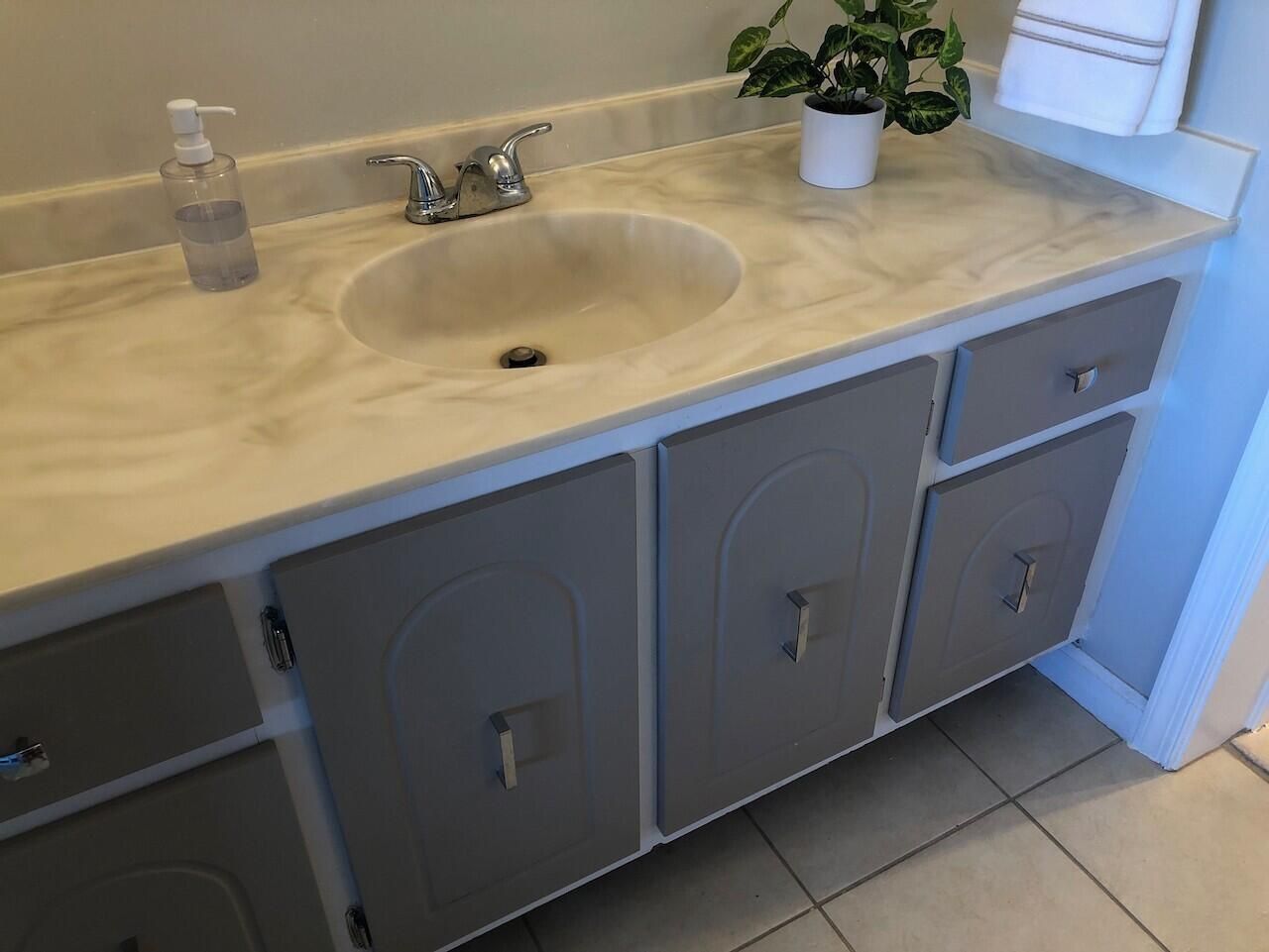 3040 Lake Shore Drive, Unit 504, Riviera Beach, FL 33404 Photo