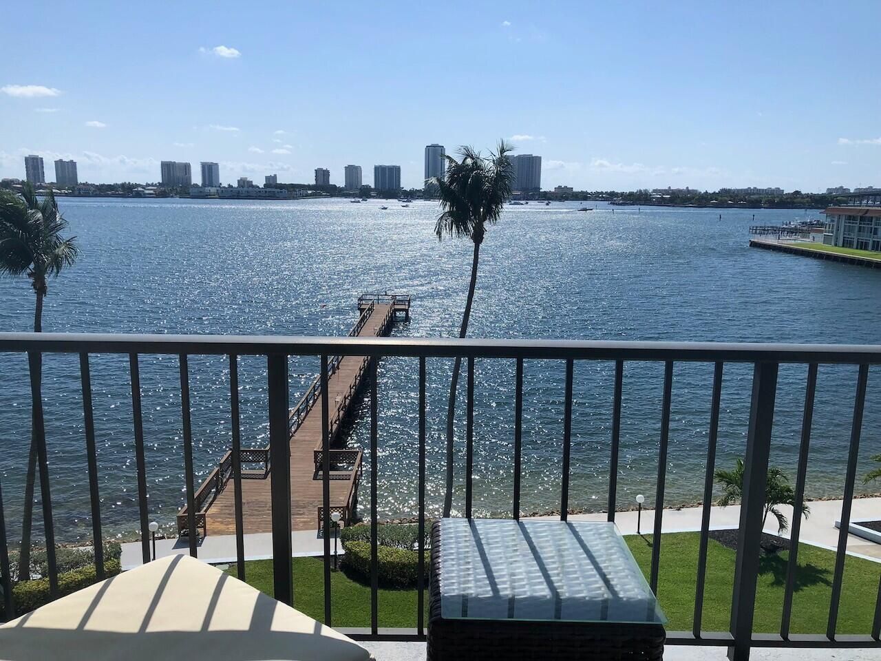 3040 Lake Shore Drive, Unit 504, Riviera Beach, FL 33404 Photo