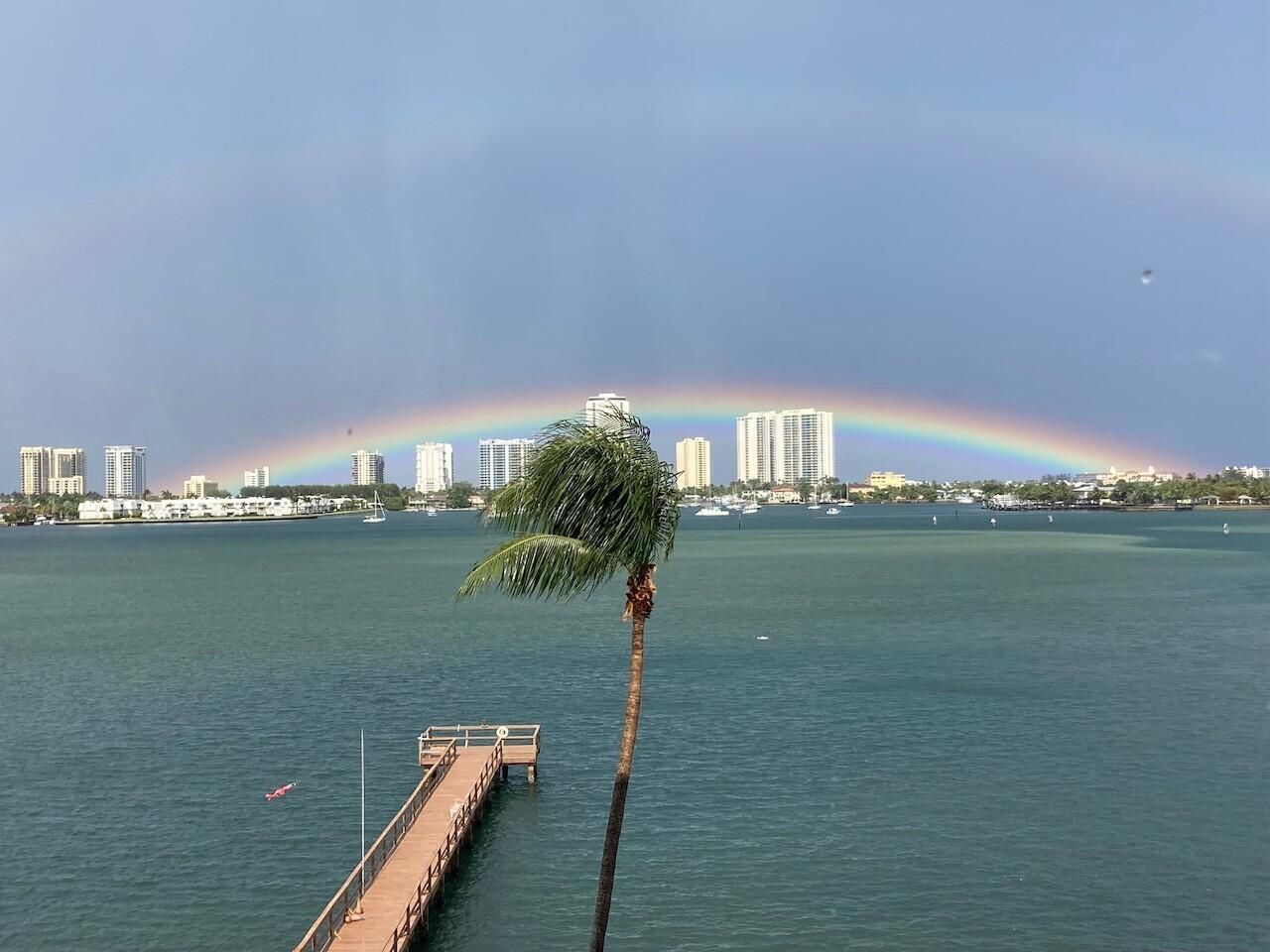 3040 Lake Shore Drive, Unit 504, Riviera Beach, FL 33404 Photo