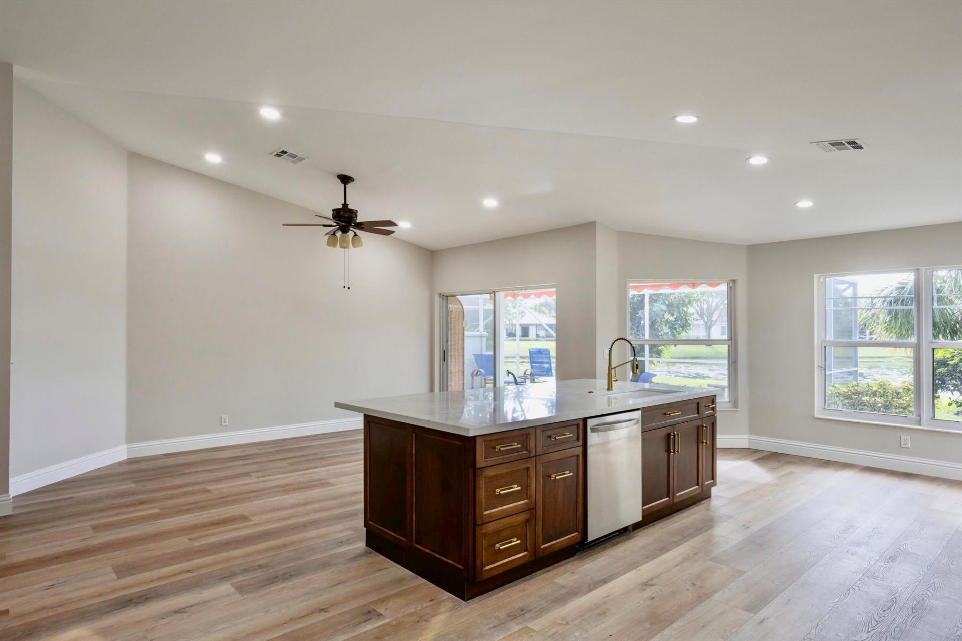 1605 S Club Drive, Wellington, FL 33414 Photo