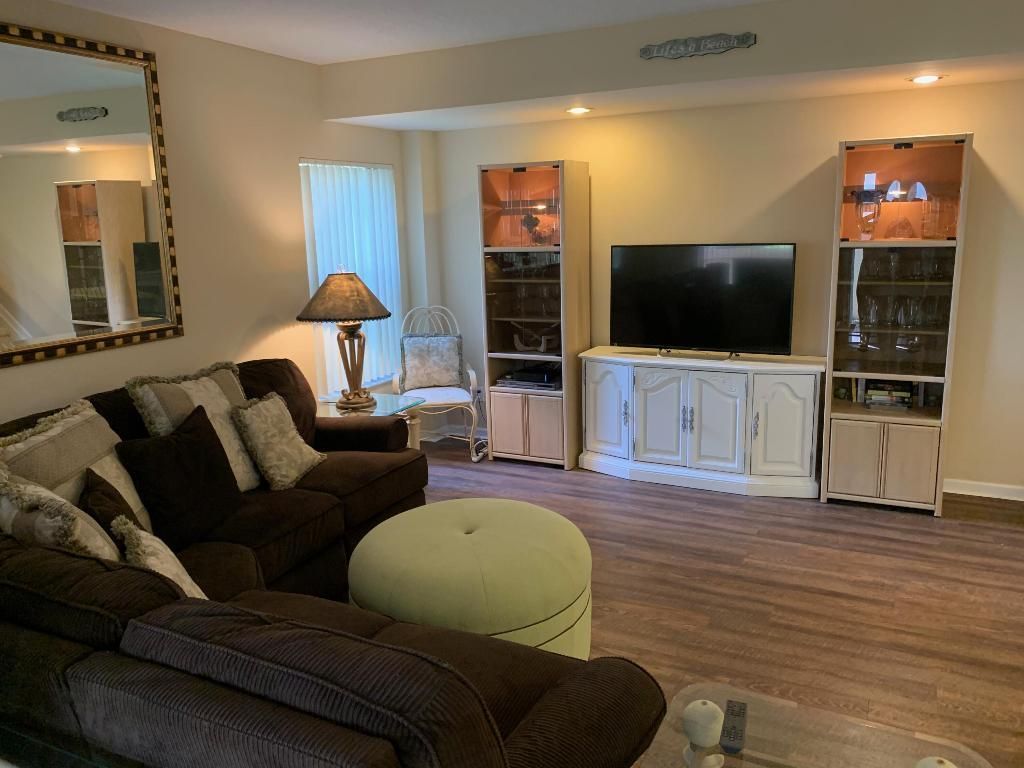 49 Uno Lago Drive, Juno Beach, FL 33408 Photo