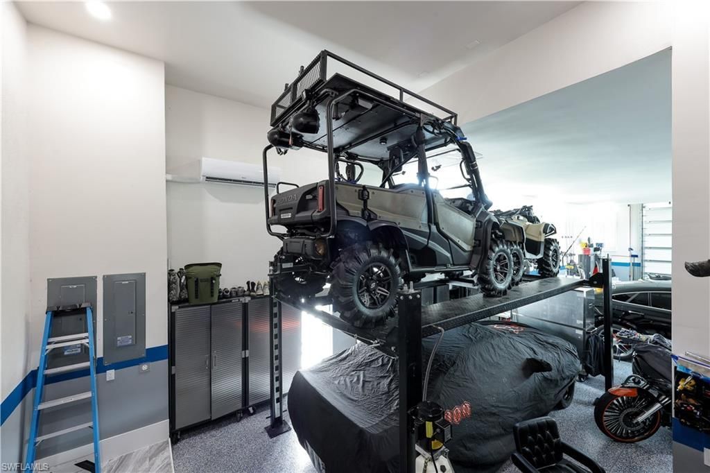 3715 SE 21st Pl , Cape Coral, FL 33904 Photo