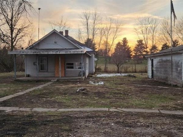 11645 E 1st Street, Bicknell, IN 47512