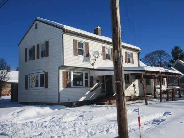 8 Gibbons Court, Brewer, ME 04412